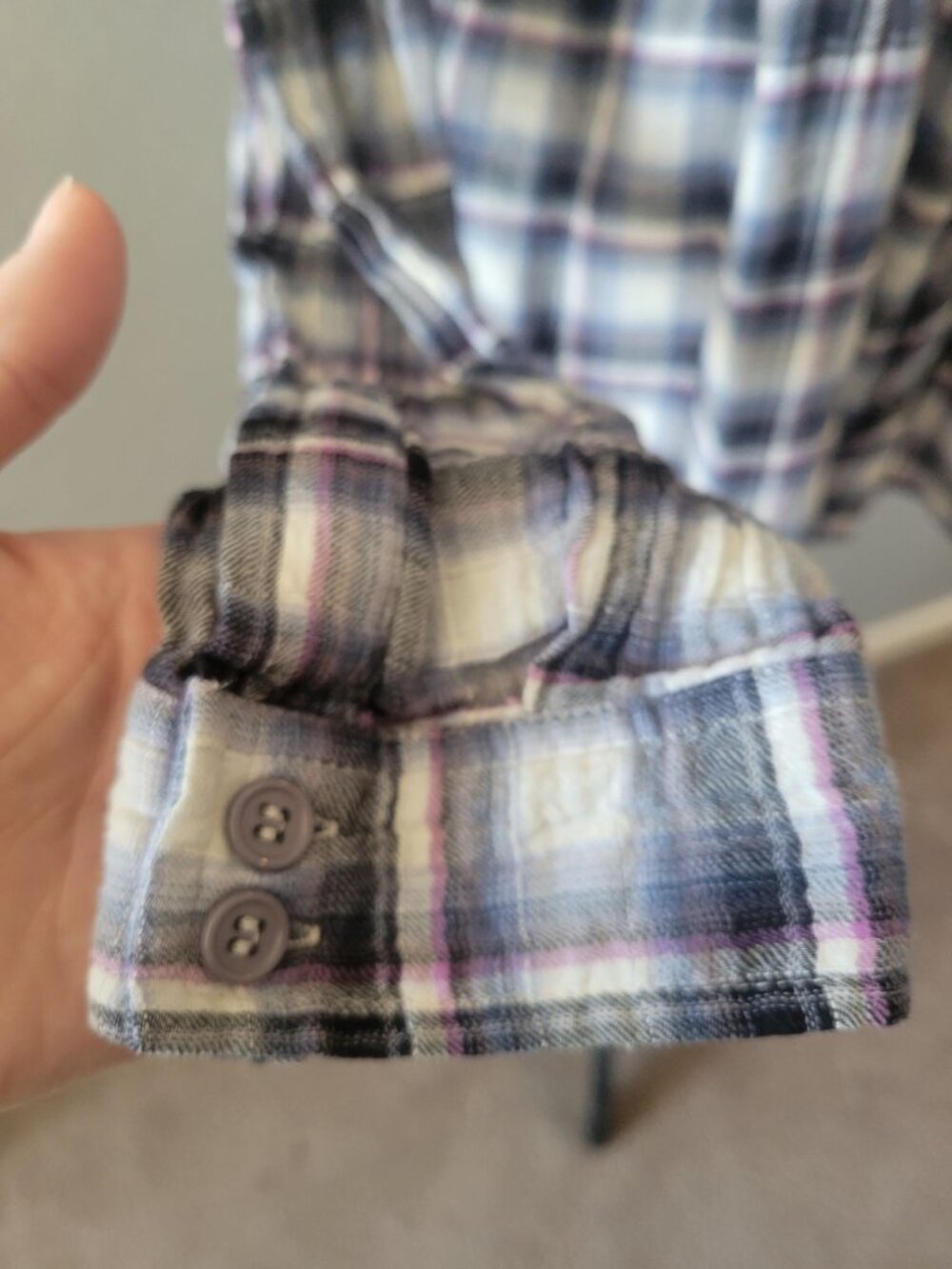 Free People plaid button-down shirt featuring crochet lace on the shoulder SZ L - Picture 6 of 11